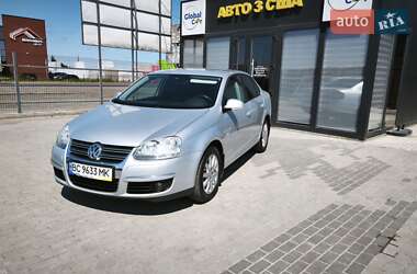 Седан Volkswagen Jetta 2009 в 