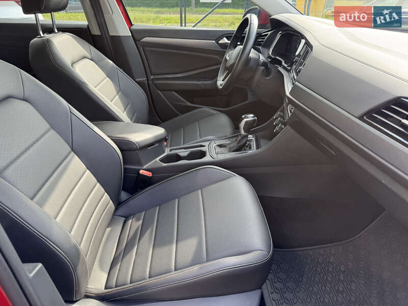 Седан Volkswagen Jetta 2022 в Луцьку