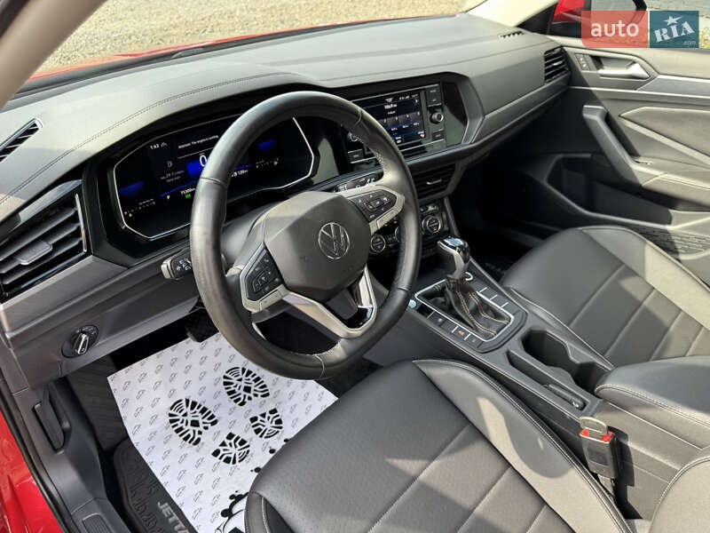 Седан Volkswagen Jetta 2022 в Луцьку