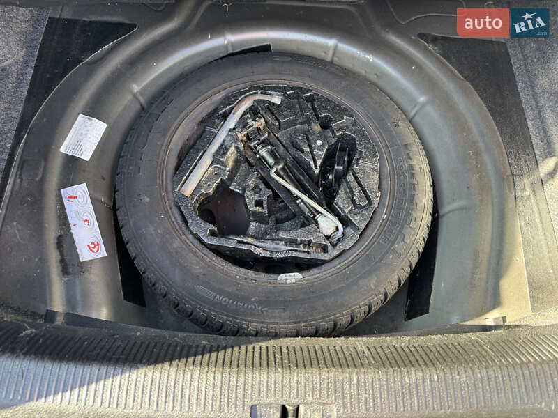 Седан Volkswagen Jetta 2007 в Луцьку