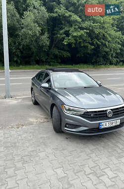 Седан Volkswagen Jetta 2019 в Києві