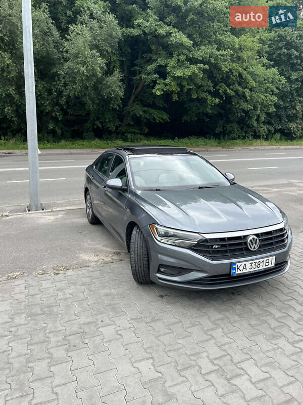 Volkswagen Jetta 2019
