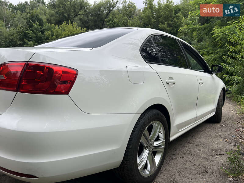 Седан Volkswagen Jetta 2012 в Киеве