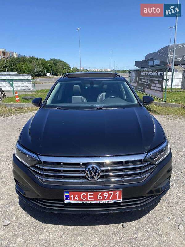 Седан Volkswagen Jetta 2019 в Львове
