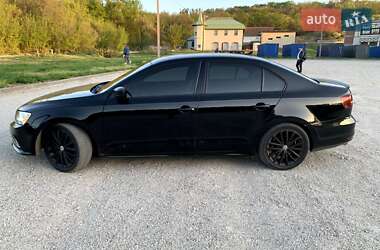 Седан Volkswagen Jetta 2015 в 