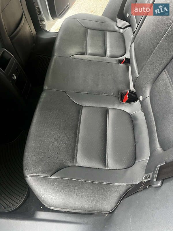 Седан Volkswagen Jetta 2010 в Харькове