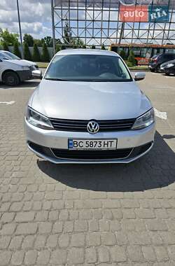 Седан Volkswagen Jetta 2013 в Львове
