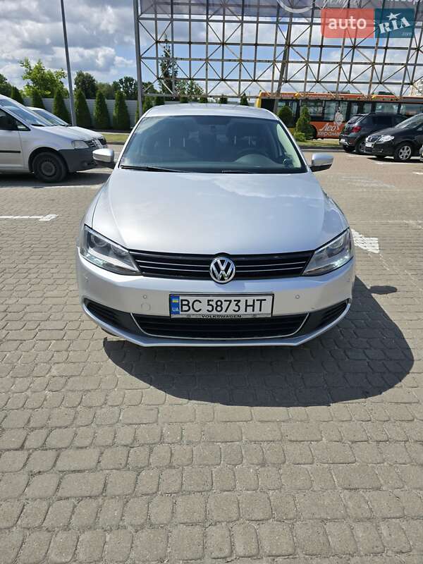 Volkswagen Jetta 2013
