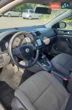 Седан Volkswagen Jetta 2009 в Києві