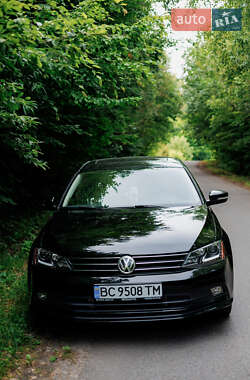 Седан Volkswagen Jetta 2016 в Золочеві
