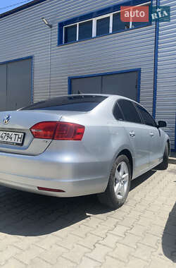 Volkswagen Jetta 2013