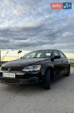 Седан Volkswagen Jetta 2012 в Черкасах