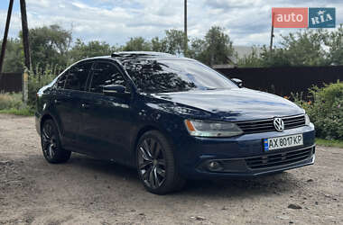 Седан Volkswagen Jetta 2011 в Богодухіву