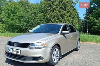 Седан Volkswagen Jetta 2014 в Бурштыне