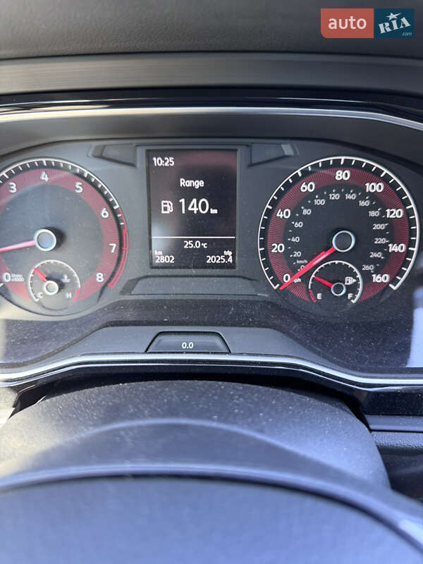 Седан Volkswagen Jetta 2020 в Львове