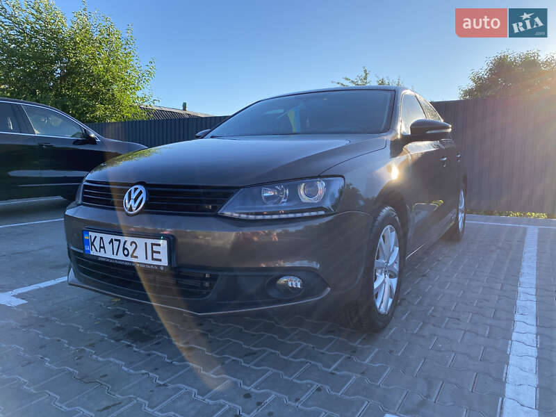 Volkswagen Jetta 2011