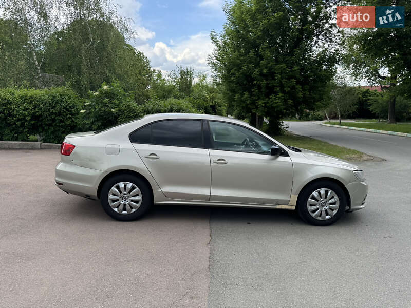 Седан Volkswagen Jetta 2014 в Харькове