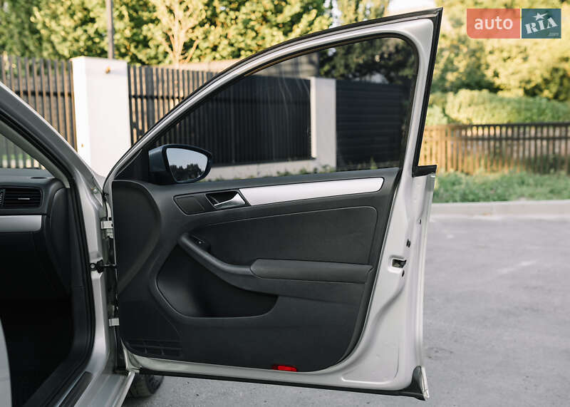 Седан Volkswagen Jetta 2011 в Білій Церкві