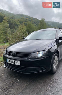 Седан Volkswagen Jetta 2011 в 