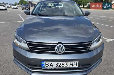 Седан Volkswagen Jetta 2016 в Кропивницькому