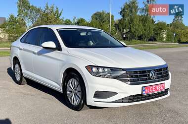 Седан Volkswagen Jetta 2019 в Львове
