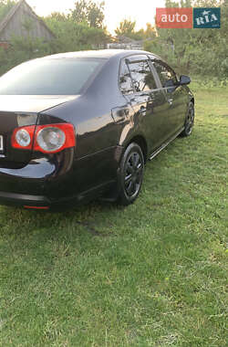Седан Volkswagen Jetta 2008 в Сумах
