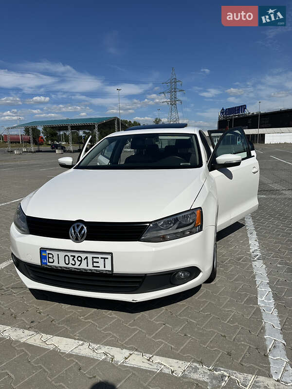 Седан Volkswagen Jetta 2010 в Вышгороде