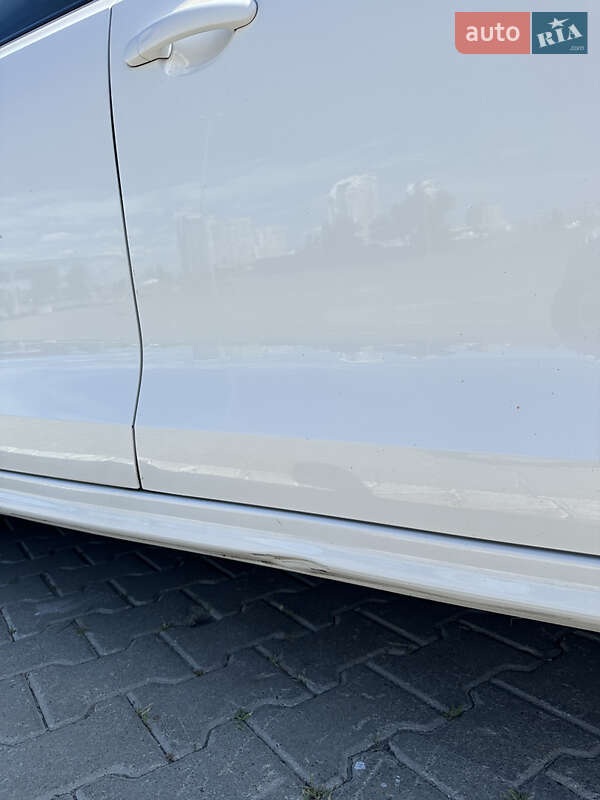 Седан Volkswagen Jetta 2010 в Вышгороде