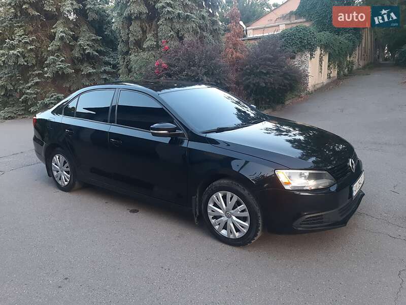 Седан Volkswagen Jetta 2014 в Харькове