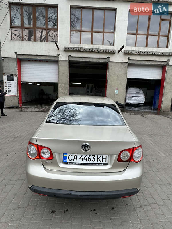 Седан Volkswagen Jetta 2006 в Одесі