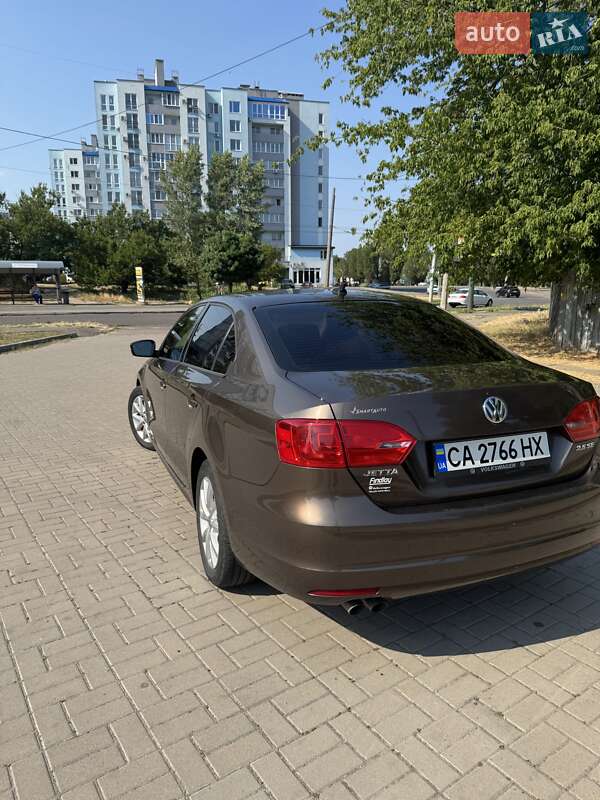 Volkswagen Jetta 2012