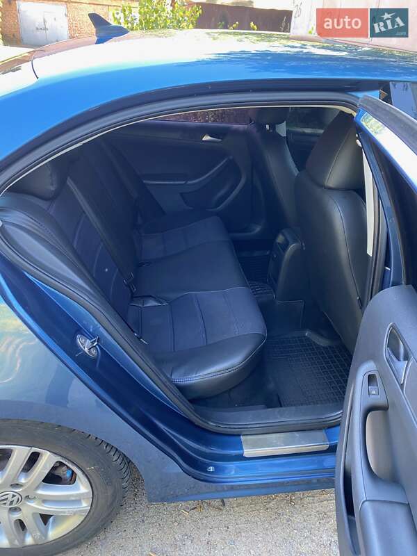 Седан Volkswagen Jetta 2014 в Полтаве