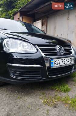 Седан Volkswagen Jetta 2007 в 