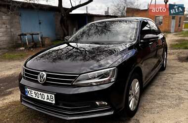 Седан Volkswagen Jetta 2016 в Днепре