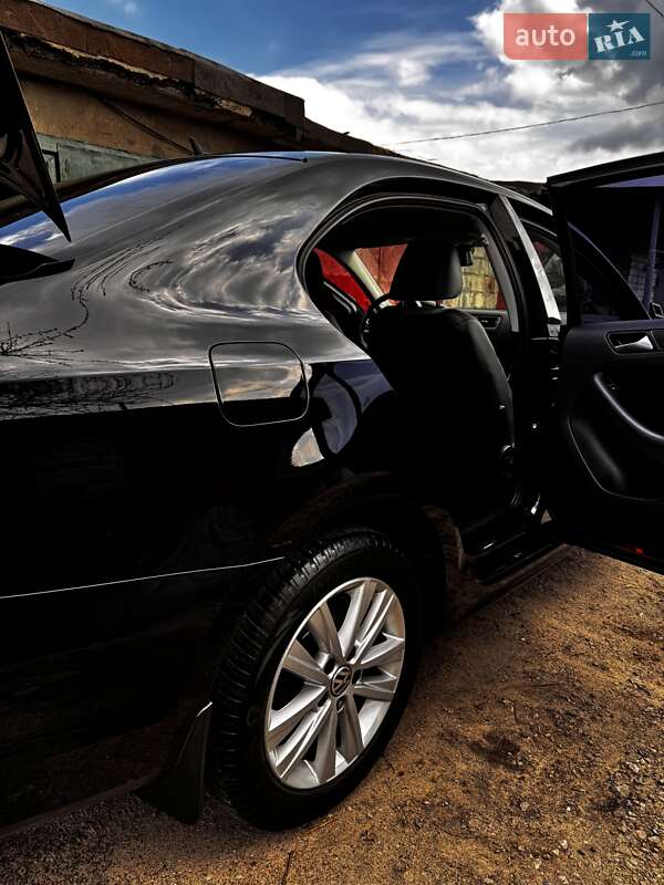 Седан Volkswagen Jetta 2016 в Дніпрі фото 20 Седан Volkswagen Jetta 2016 в Дніпрі