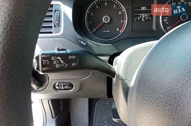 Седан Volkswagen Jetta 2013 в 
