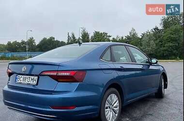 Седан Volkswagen Jetta 2019 в 