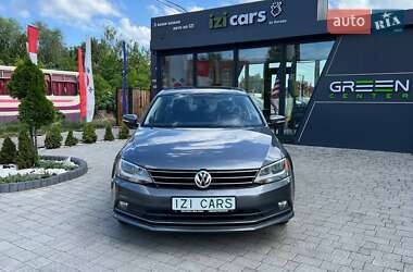 Седан Volkswagen Jetta 2015 в 