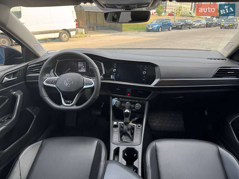 Седан Volkswagen Jetta 2018 в Києві