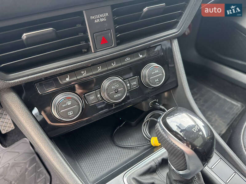 Седан Volkswagen Jetta 2018 в Києві