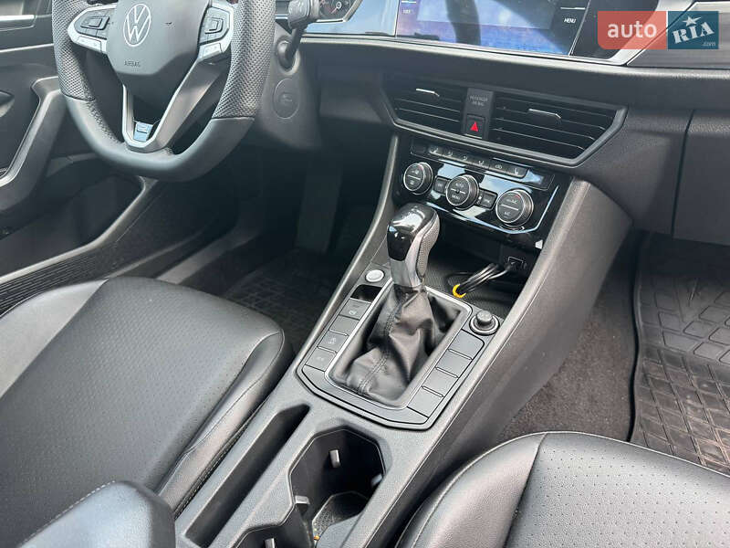 Седан Volkswagen Jetta 2018 в Києві