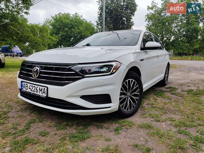 Седан Volkswagen Jetta 2018 в Киеве