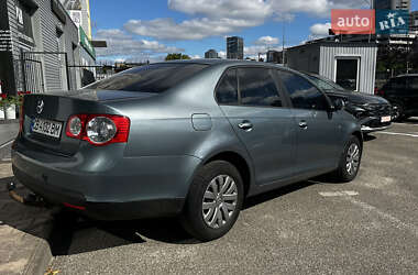 Седан Volkswagen Jetta 2008 в 