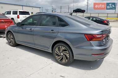 Седан Volkswagen Jetta 2019 в 