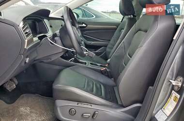 Седан Volkswagen Jetta 2019 в 