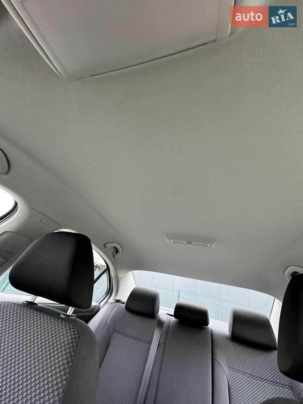 Седан Volkswagen Jetta 2011 в Киеве
