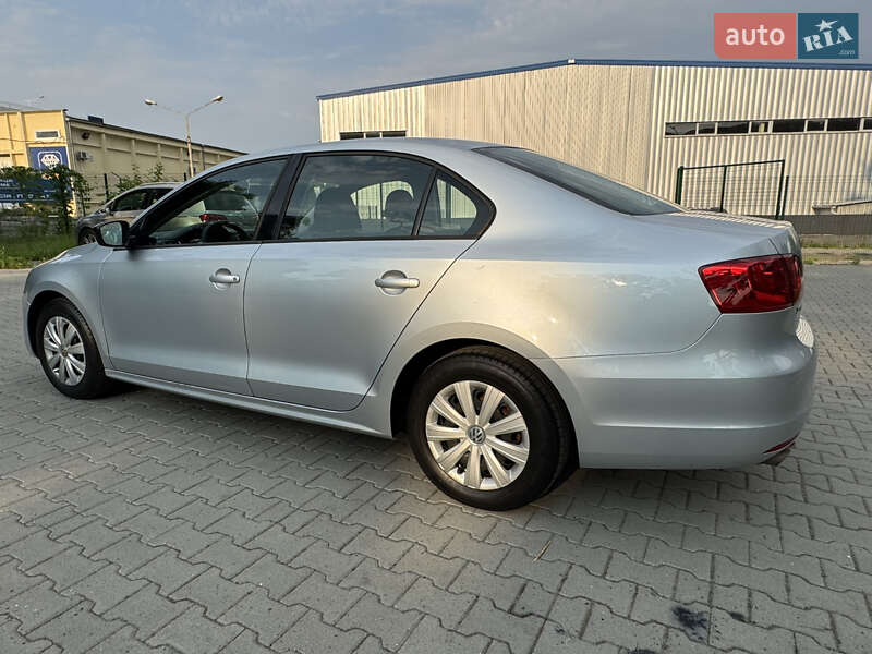 Седан Volkswagen Jetta 2011 в Киеве