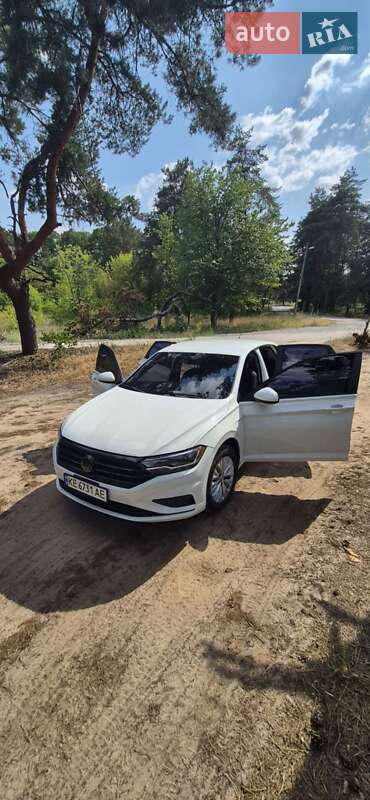 Седан Volkswagen Jetta 2018 в Днепре