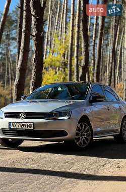 Седан Volkswagen Jetta 2011 в Харькове