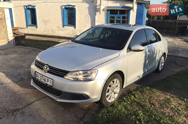 Седан Volkswagen Jetta 2012 в 